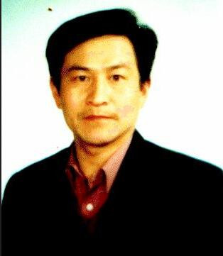 曹伊凡